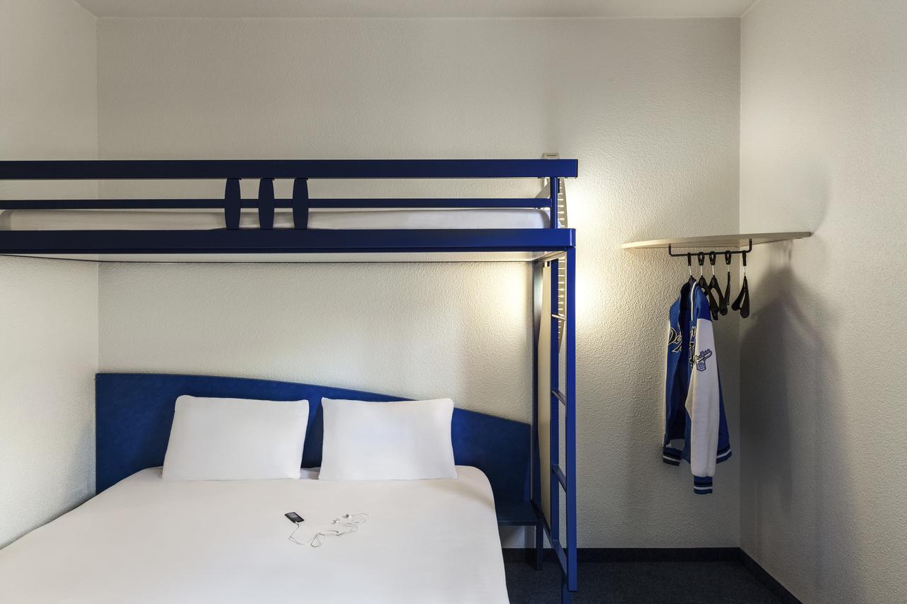 Ibis Budget Bezons Esterno foto