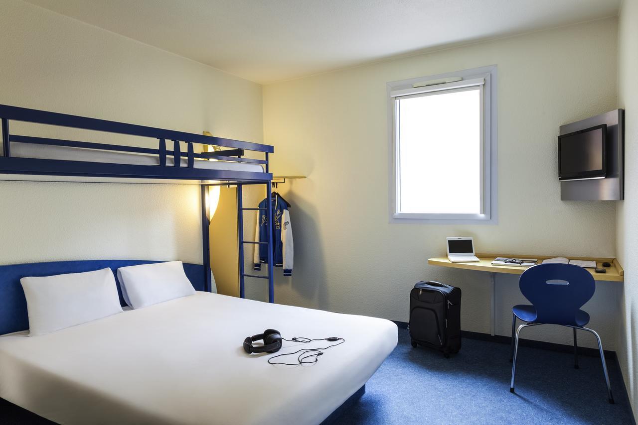 Ibis Budget Bezons Esterno foto