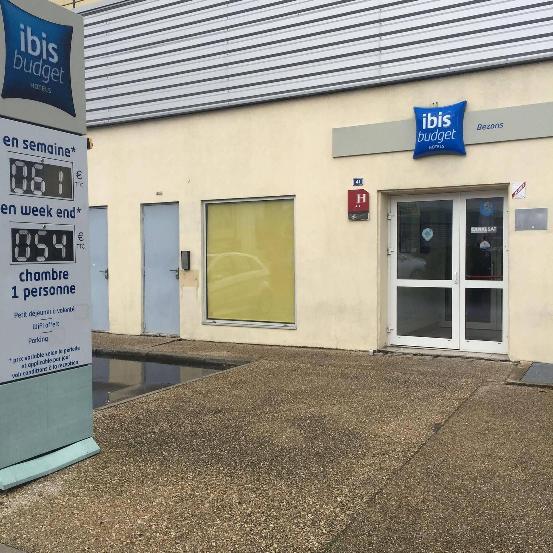 Ibis Budget Bezons Esterno foto
