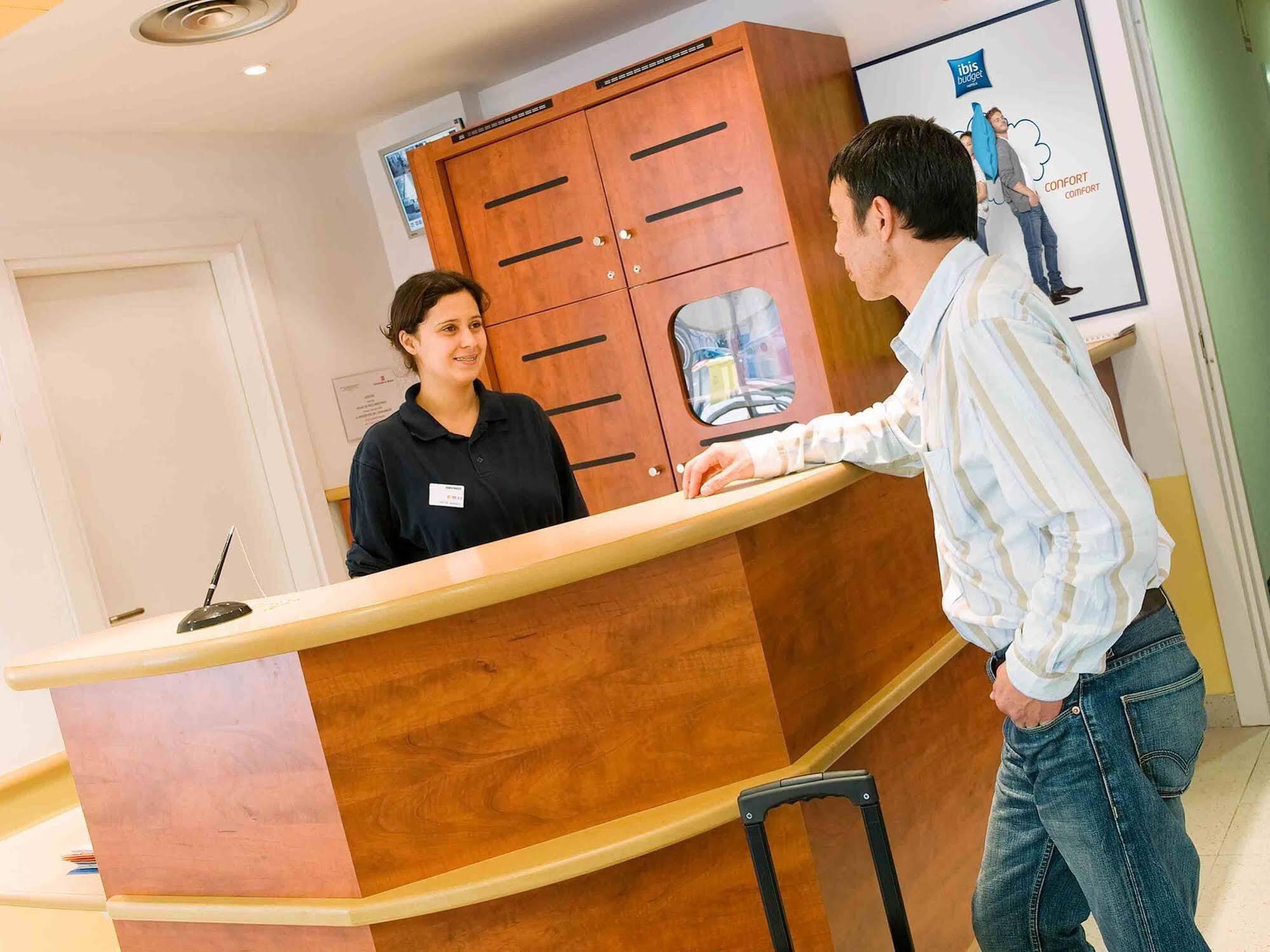Ibis Budget Bezons Esterno foto