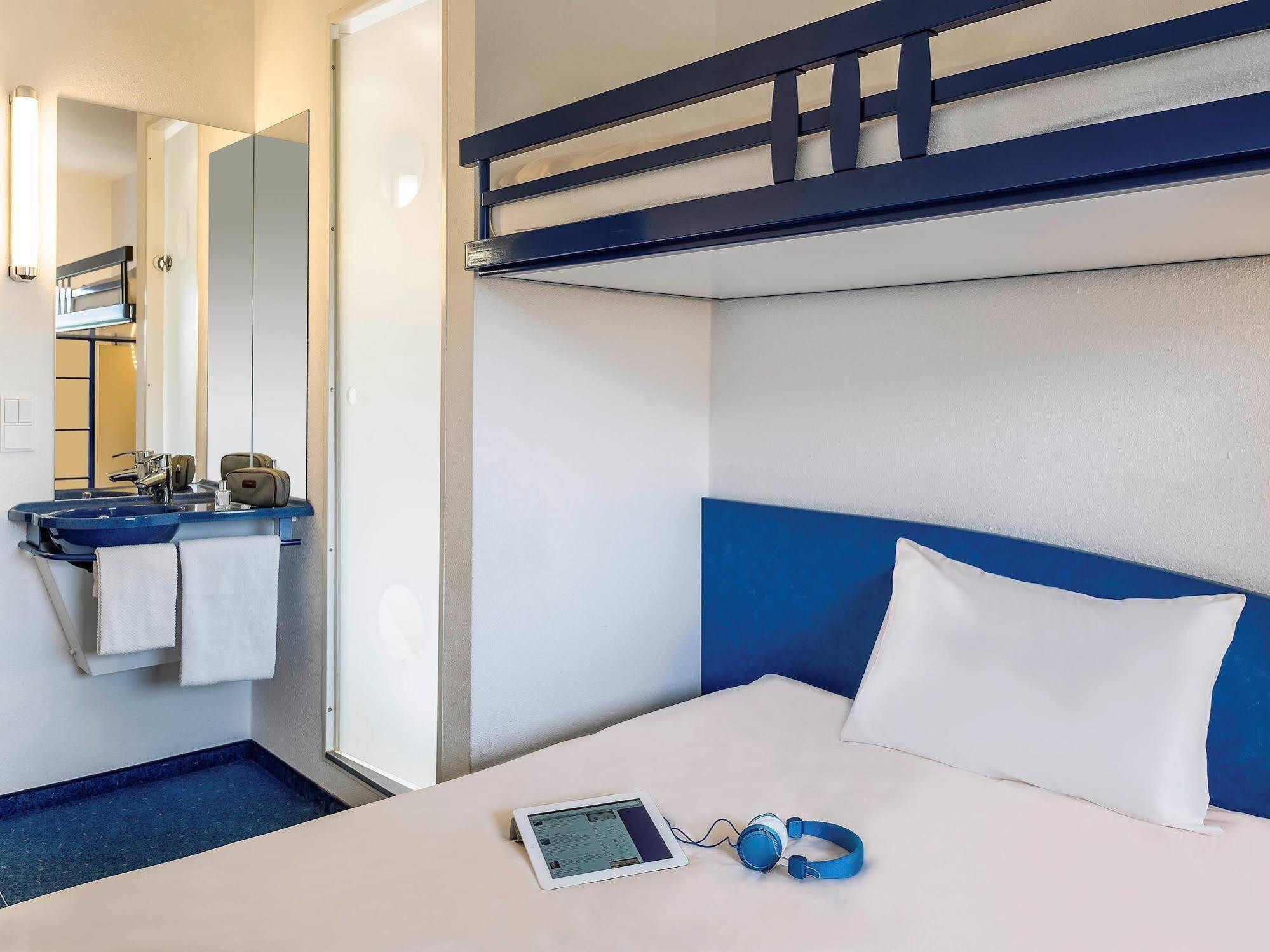 Ibis Budget Bezons Esterno foto